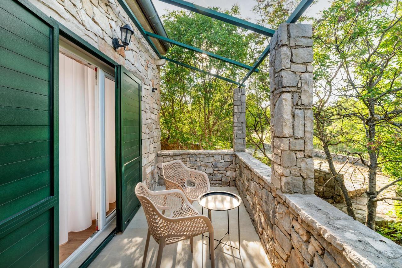Hotel Nono Ban Hotel & Villa