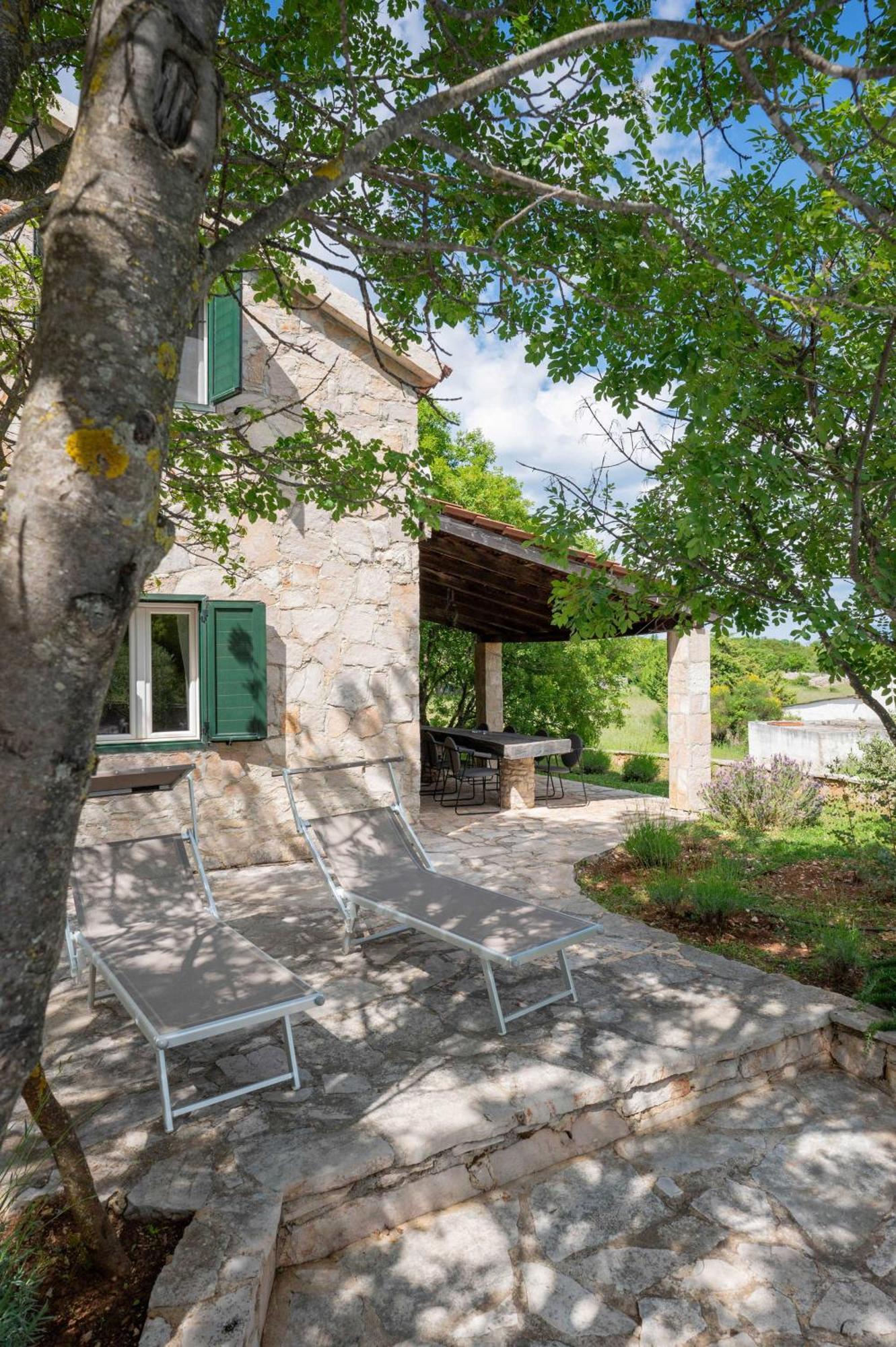 Nono Ban Hotel & Villa