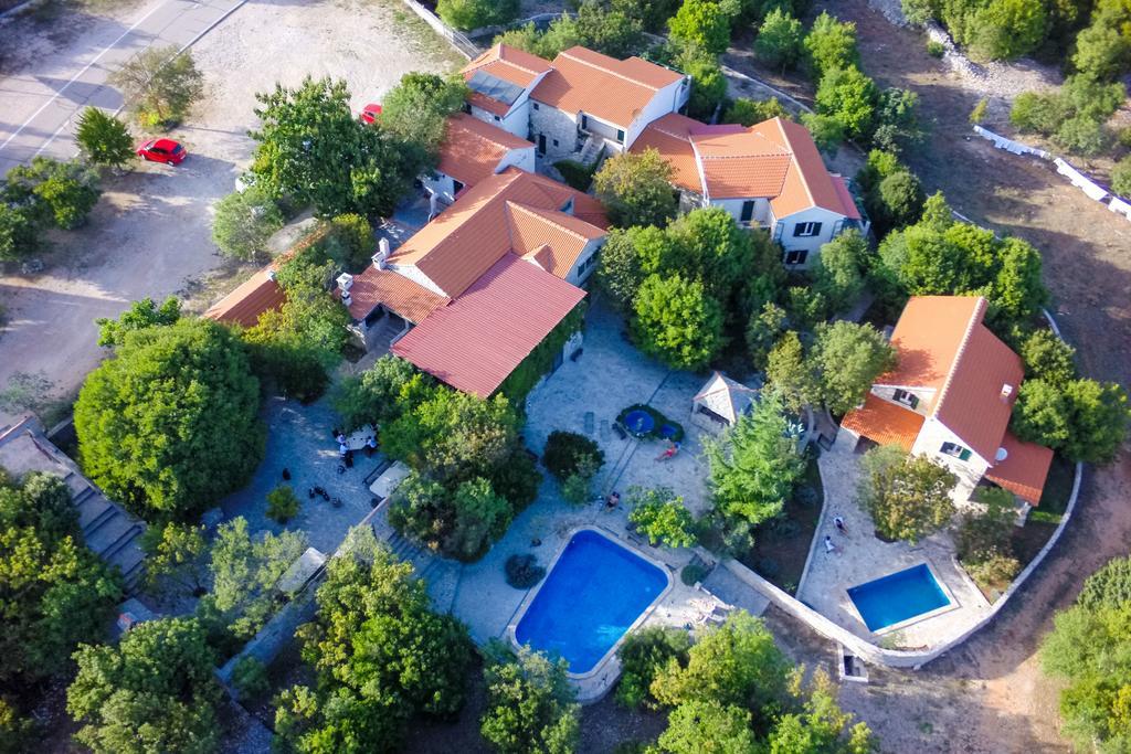Nono Ban Hotel & Villa Hotel 4*